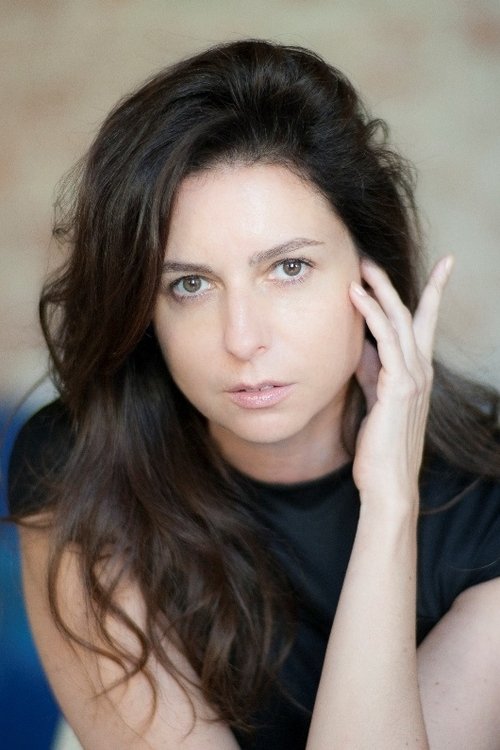 Alisa Khazanova as Alice