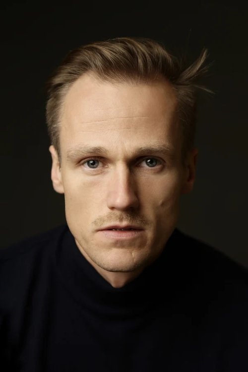 Tobias Carlsson as Ordningsvakt