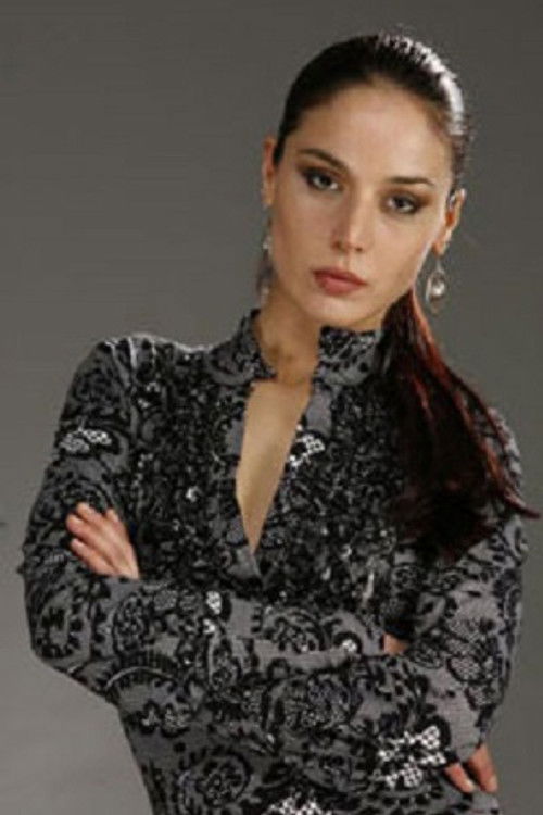 Nanka Kalatozishvili as Elene Amashukeli