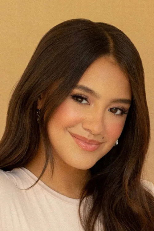 Liamani Segura as Sage