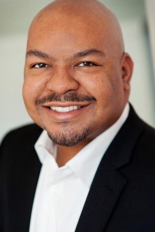 Essex O'Brien as Detective Garcia