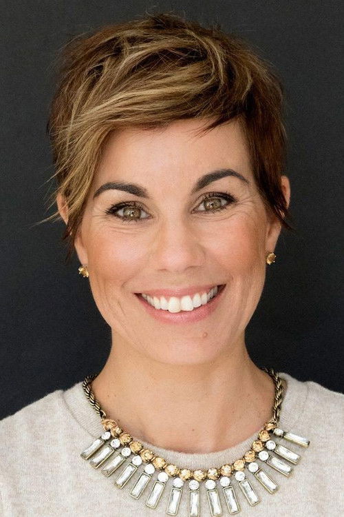 Julie DesGroseilliers as Herself - Nutritionist