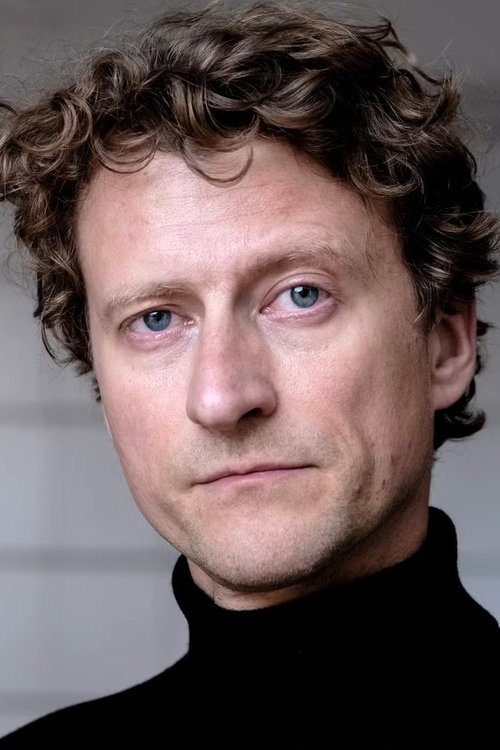 Ronny Miersch as Hausmeister Zschoche