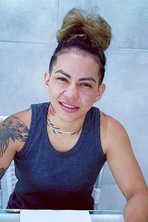 Ketlen Souza as Self