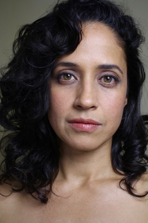 Aris Mejias as Alicia