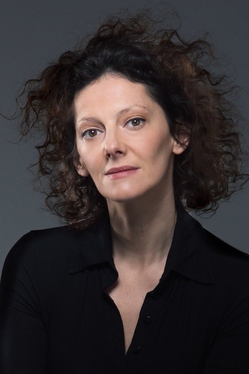 Diana Sá as Spectator