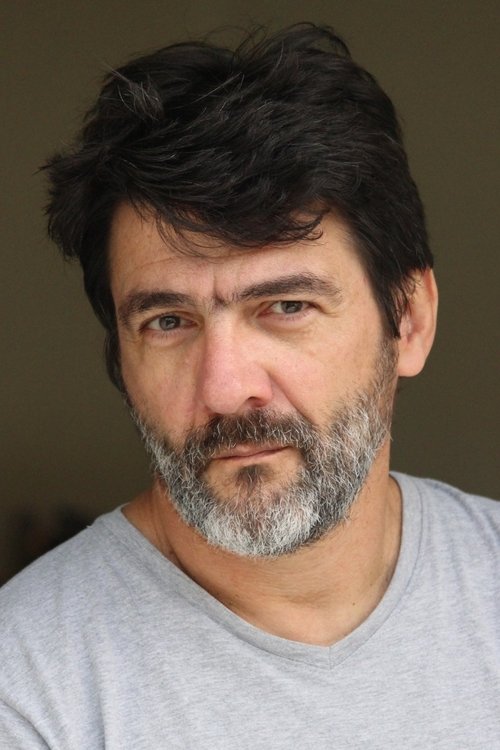 César Troncoso as Padre de Anina