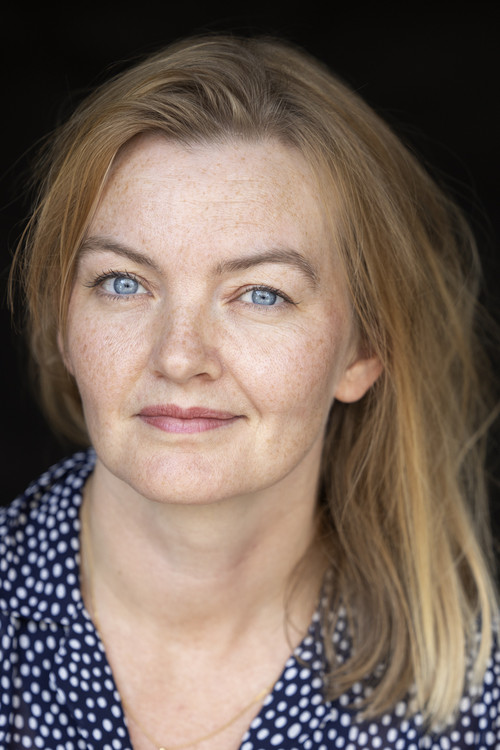 Maria Bäck as The Daughter in the future