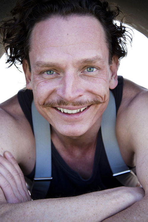 Markus Friedmann as Vatl Paul Jokisch