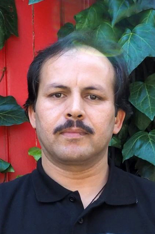 Ramazan Bağgül as Neşet Ertaş