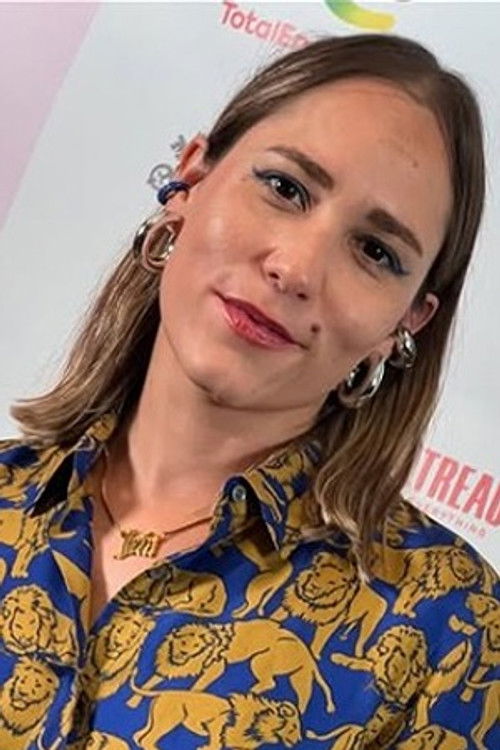 Mariana Monclova as Patricia