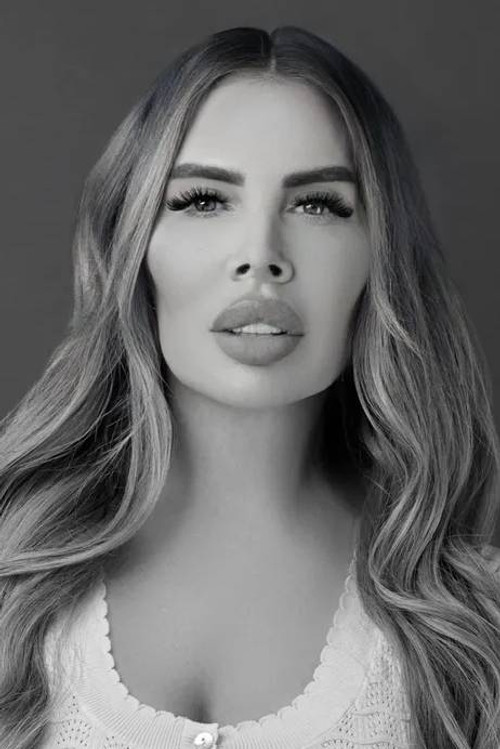 Tiffany Buecher as Zoe