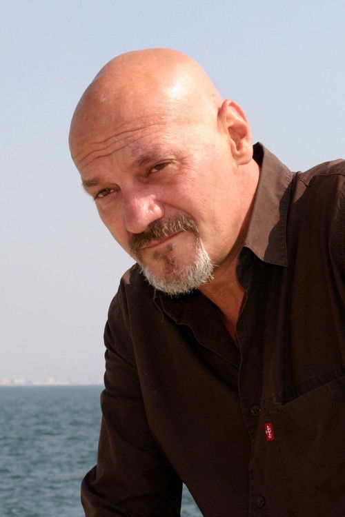 Carlos Curto as Bernard