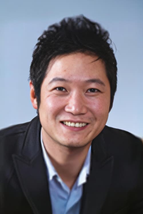 Lee Jeong-gil as Captain Choi (최선장)