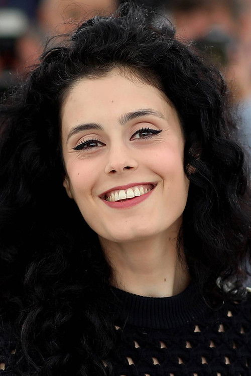 Mariah Tannoury as Mimi