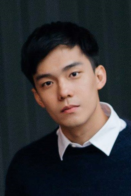 Color Yan as Office assistant