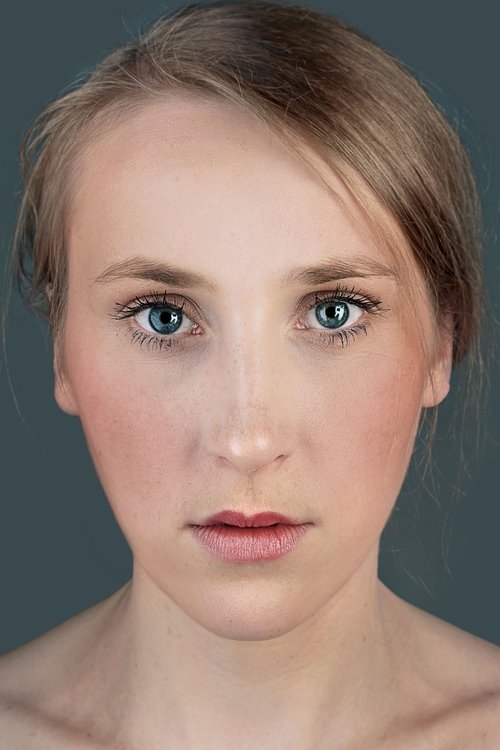 Mareike Beykirch as Johanna Schreier