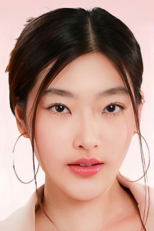 Kanyaphak Pongsak as 'Nuch' Treenutch