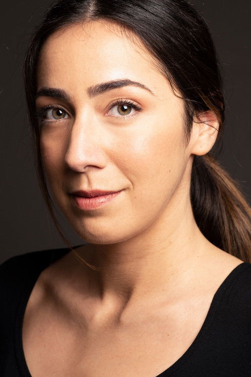 Sílvia Lousada as Girl at the Fair