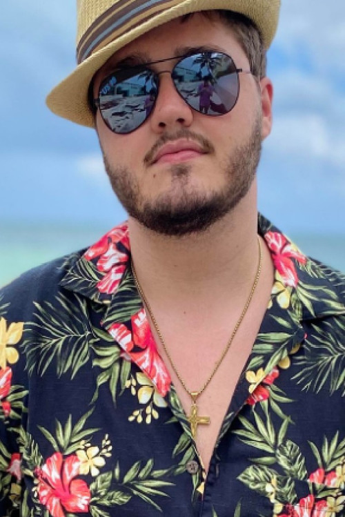 Connor Robertson as (Goon 2)