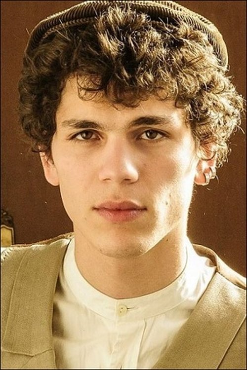 Eduardo Valdarnini as Luca