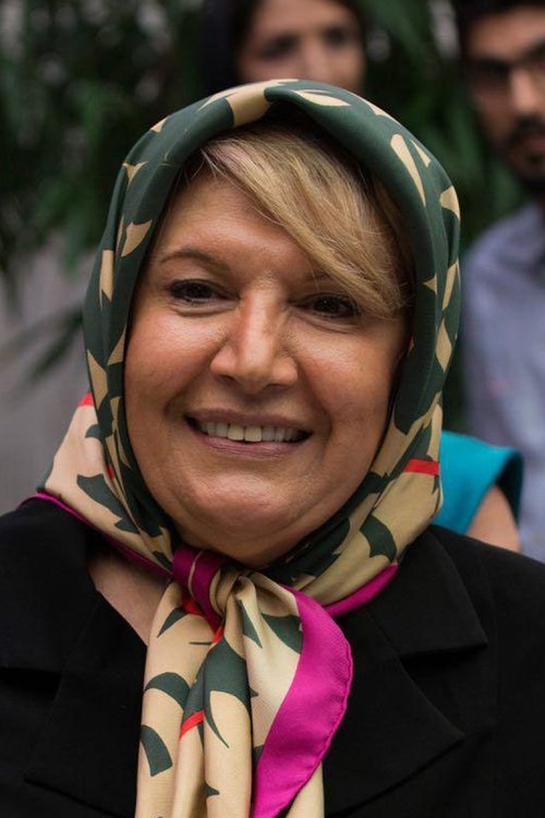 Shahin Taslimi as Haji's wife