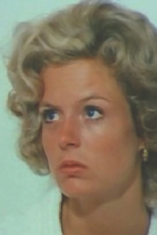 Victoria Holloway as Daisy