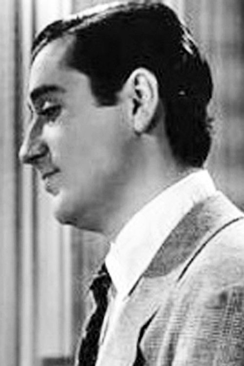 Emilio de Grey as Ricardo Moltobene