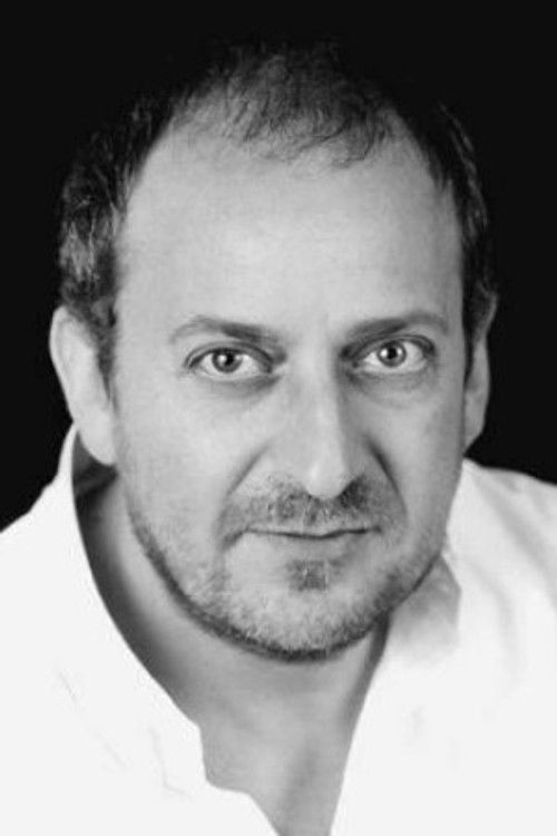Fabrizio Temperini as Martin, Sheila's boyfriend