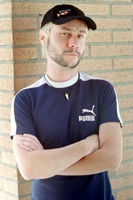 Ion Gabella as Camarero