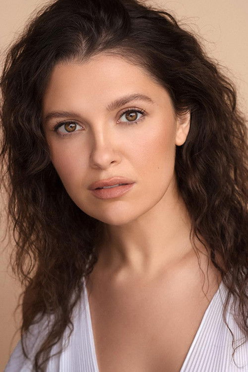 Chelsea Brown as Dafne