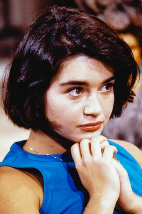Alexandra Marzo as Alma