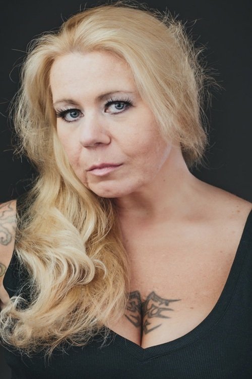 Sarah Dolan as Lady in Park