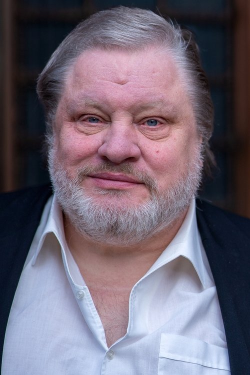 Georg Blumreiter as Siggi