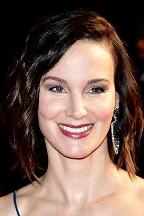 Kerri Lynn Miller as Sonia