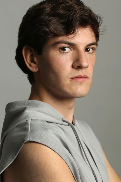 Marcos López as El Amigo