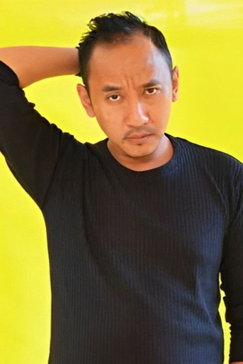 Kak Jek (Jaka Perdana) as Darso