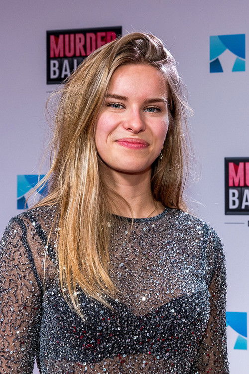 Belle Zimmerman as Tamara