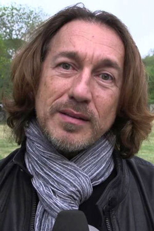 Riccardo Mei as Narrator