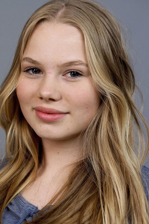 Elea Körner as Helga