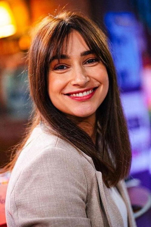 Jasmijn Van Hoof as Stefanie Coppens