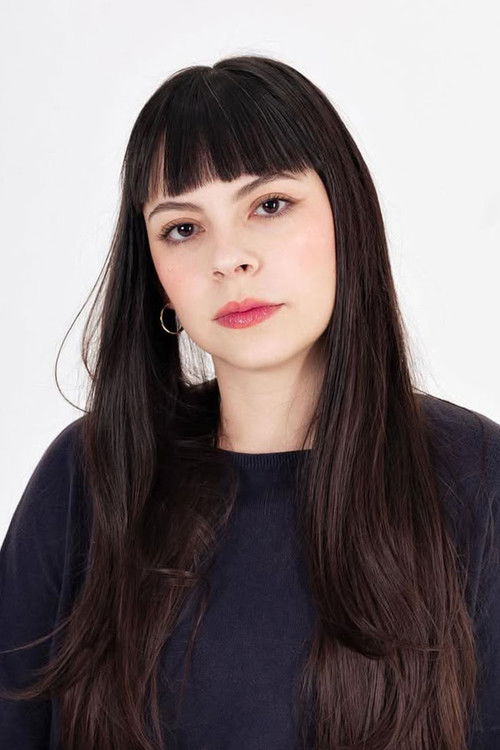 Lorena Corrêa as Luna