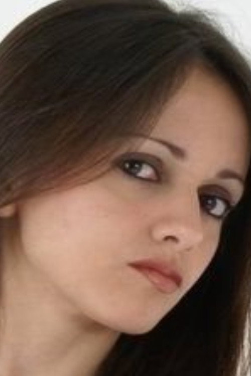 Elaine Thrash Oliveira as Sister 1