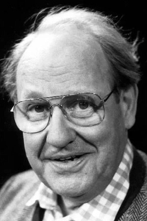 Per Grundén as Wall-Enberg