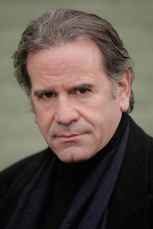 Thomas Belgrey as Frank (as Thomas Belgrey) (segment "Abadon")