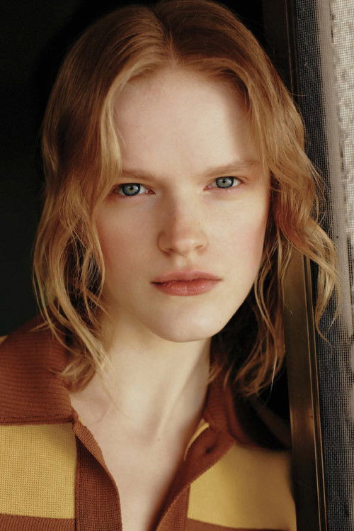 Hannah Motler as Self - Model