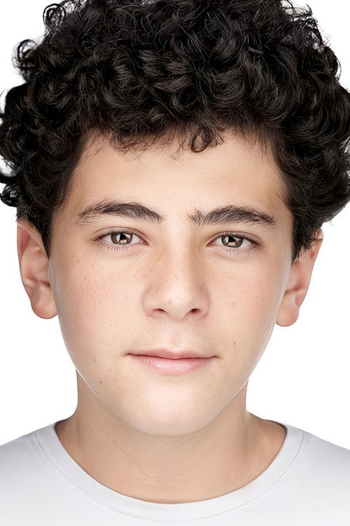 Oliver Stern as Benjamin