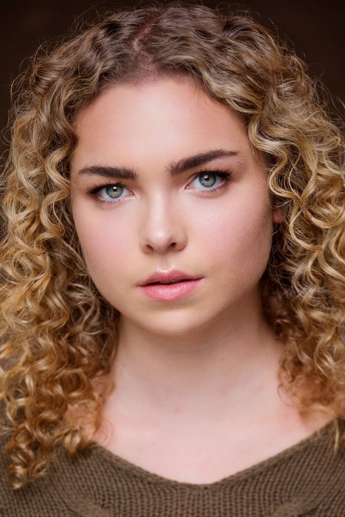 Ella Proberts as Daniella