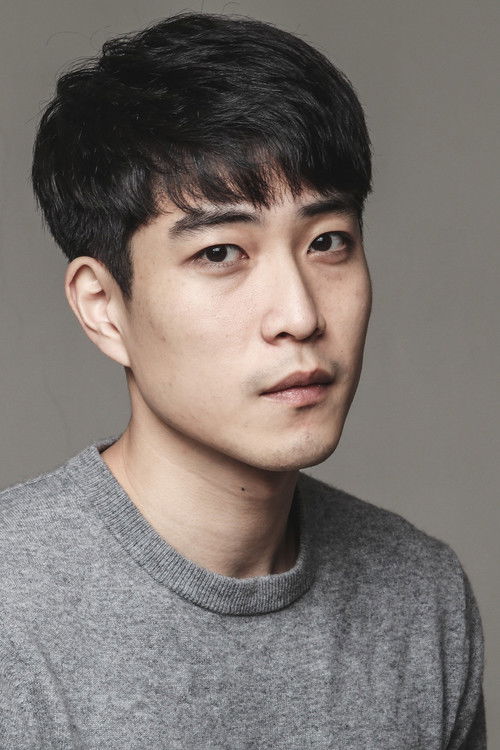 Hwanju Choi as Sang-baek