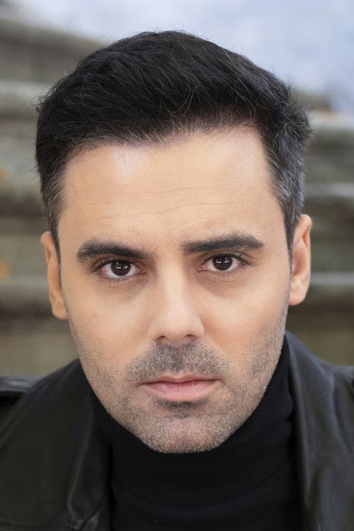 Răzvan Bănică as Ducu